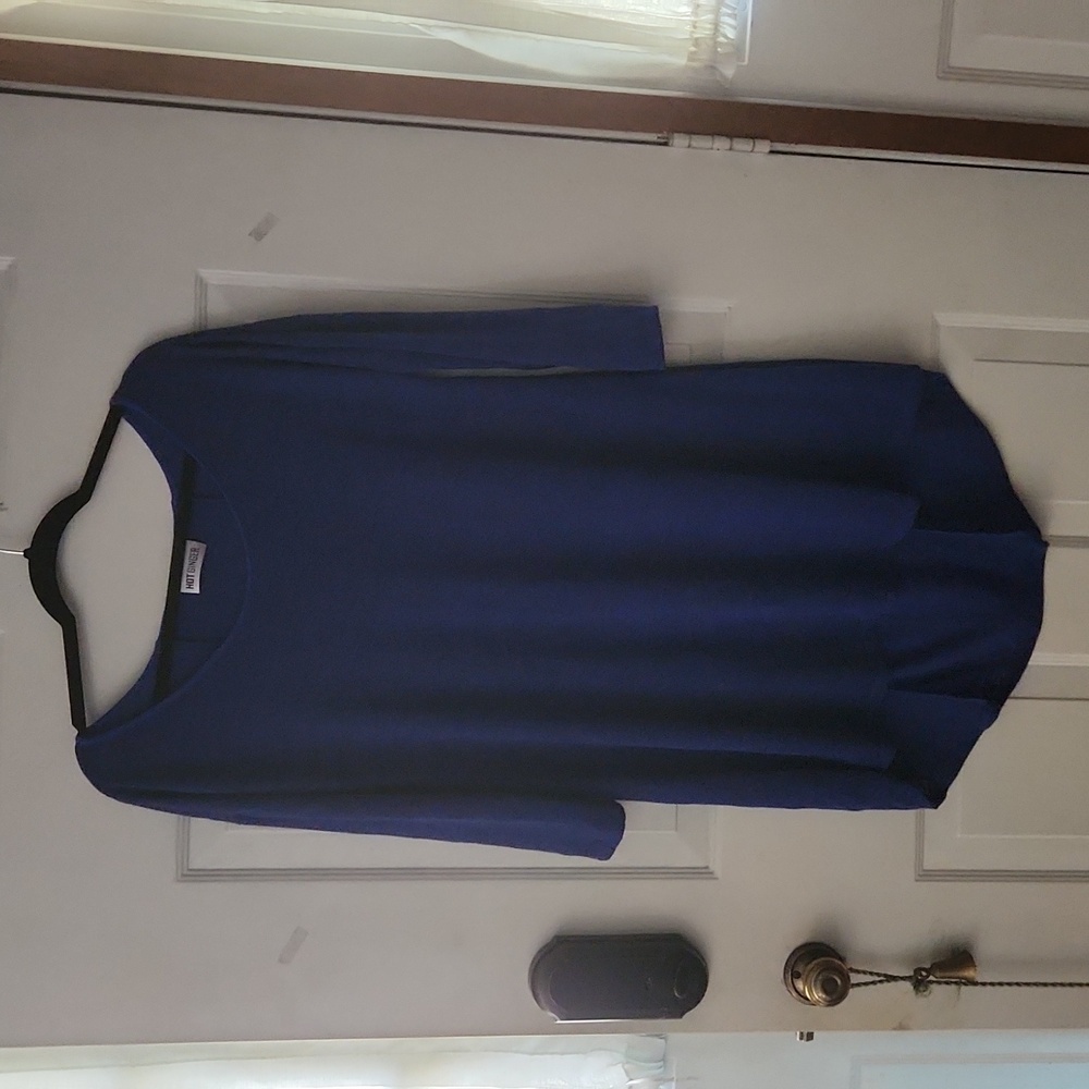 Lightweight sweater